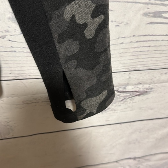 Cabi Camo ATC Camo Jacket full zip - Picture 4 of 9